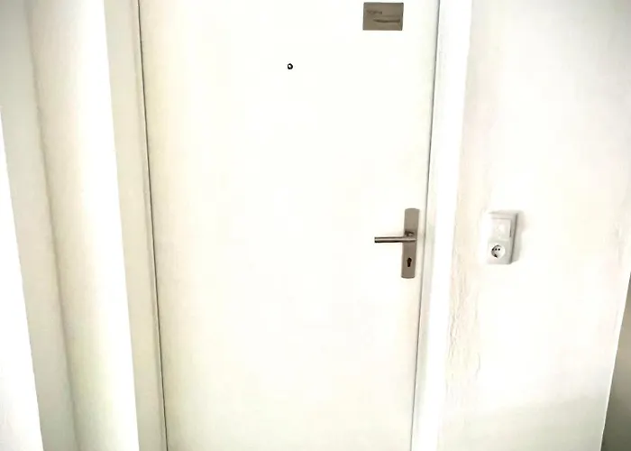 Crimson دورنبيرن